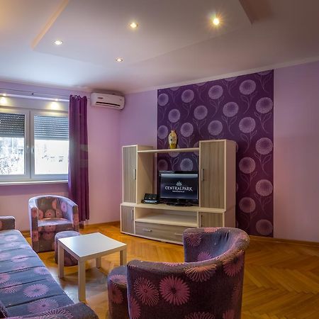 Central Park Family Apartment Belgrado Exterior foto